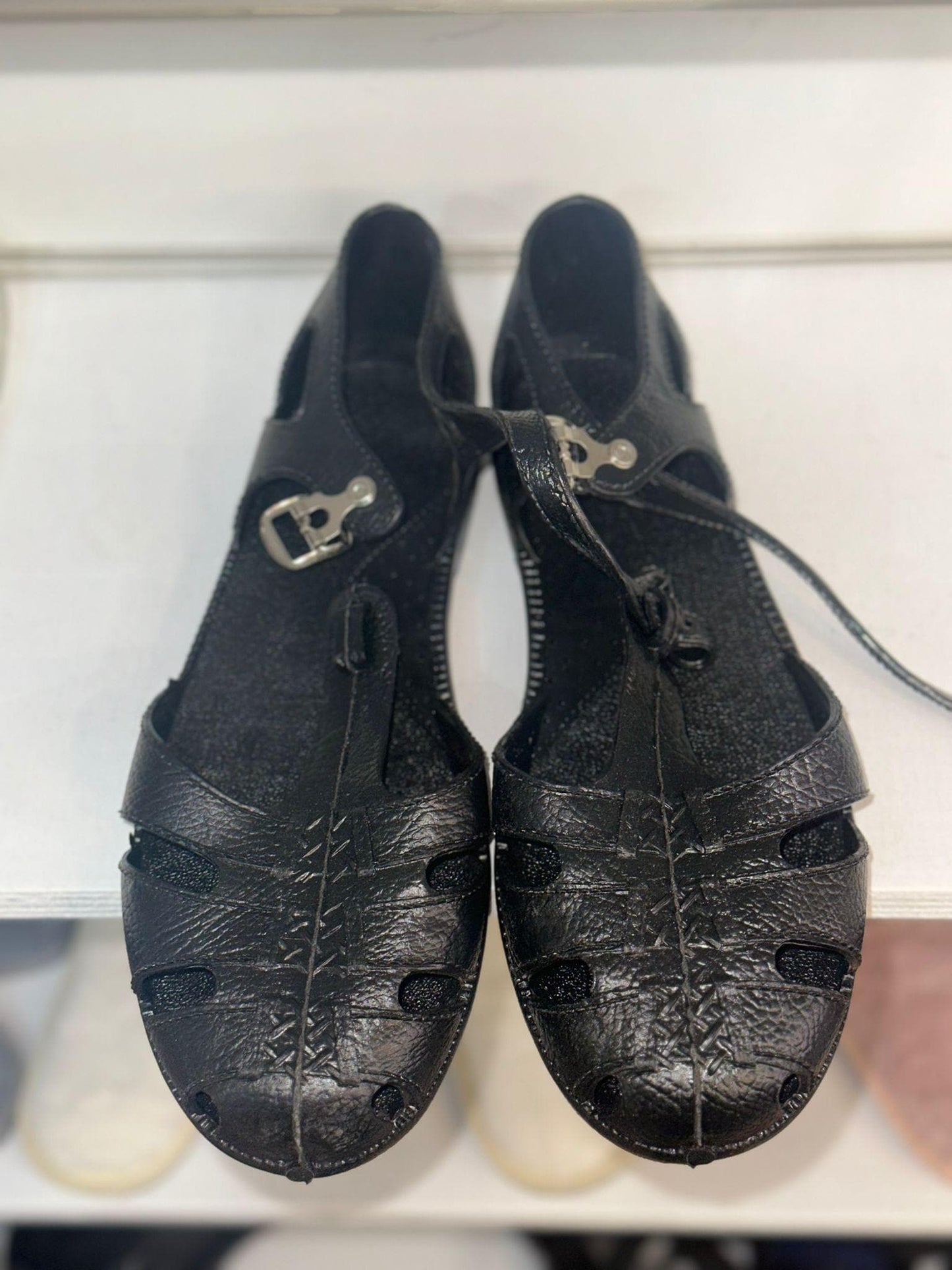 Eritrean Shda Kongo ሽዳ | Habesha Plastic shoes Shida Kongo